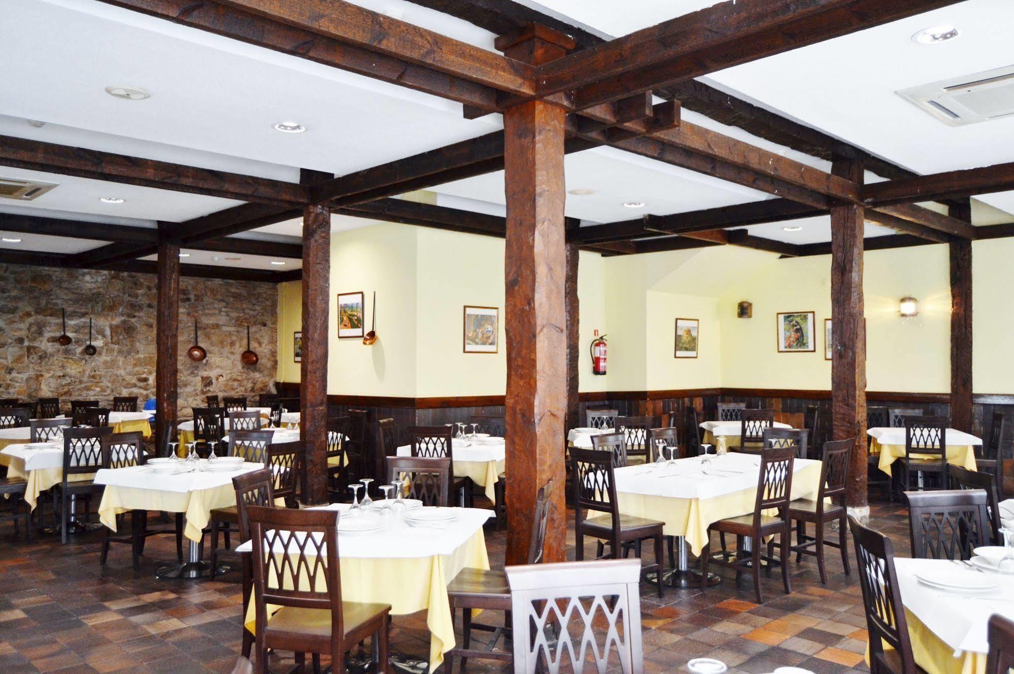 Hotel Termas De Льерганес Экстерьер фото